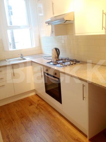 			LET, 2 Bedroom, 1 bath, 1 reception Apartment			 Handforth Road, Oval